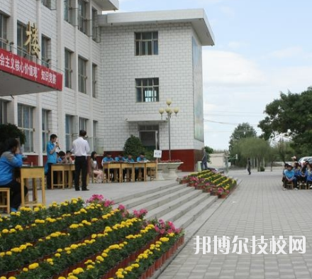 酒泉工貿(mào)中等專(zhuān)業(yè)學(xué)校網(wǎng)站網(wǎng)址  