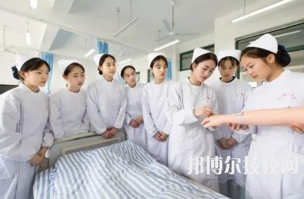 溫州護(hù)士學(xué)校2020年報(bào)名條件、招生要求、招生對象