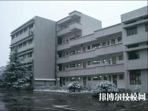 永康衛(wèi)生學(xué)校2020年報名條件、招生要求、招生對象