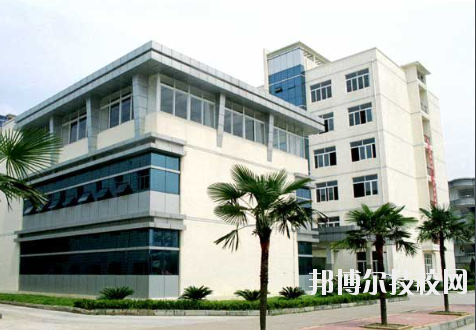 江西化學(xué)工業(yè)高級(jí)技工學(xué)校2020年報(bào)名條件、招生要求、招生對(duì)象