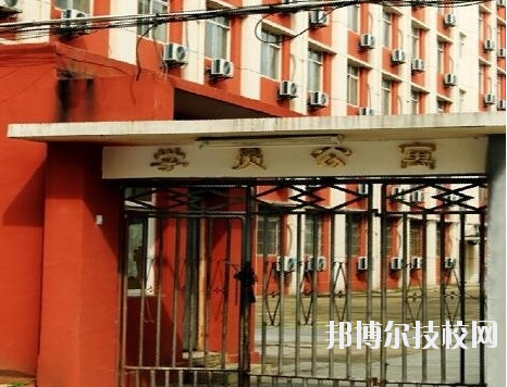 江西贛江技工學(xué)校2020年報(bào)名條件、招生要求、招生對象 