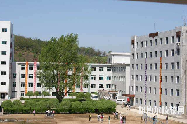 重慶渝東衛(wèi)生學(xué)校學(xué)校怎么樣、好不好