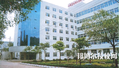 國(guó)營(yíng)八二一廠技工學(xué)校2020年報(bào)名條件、招生要求、招生對(duì)象
