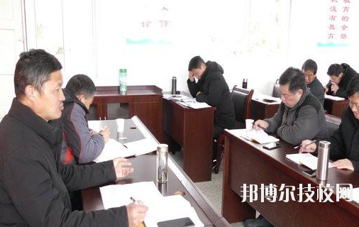 臨安市中等職業(yè)技術(shù)學(xué)校2020年報(bào)名條件、招生要求、招生對象