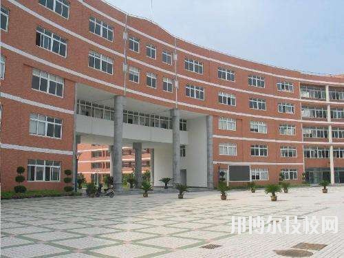 贛州第一職業(yè)技術(shù)學(xué)校2020年報(bào)名條件、招生要求、招生對象