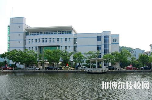 鄞州職業(yè)高級(jí)中學(xué)2020年學(xué)費(fèi)、收費(fèi)標(biāo)準(zhǔn)