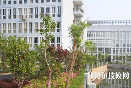 寧波經貿學校2020年招生辦聯(lián)系電話