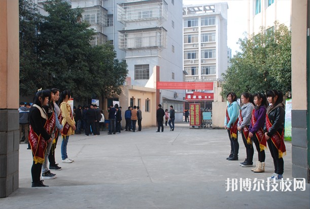 江西電子工業(yè)中等專(zhuān)業(yè)學(xué)校2020年報(bào)名條件、招生要求、招生對(duì)象
