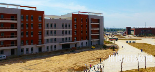 甘肅建筑材料工業(yè)學(xué)校2020年報(bào)名條件、招生要求、招生對(duì)象