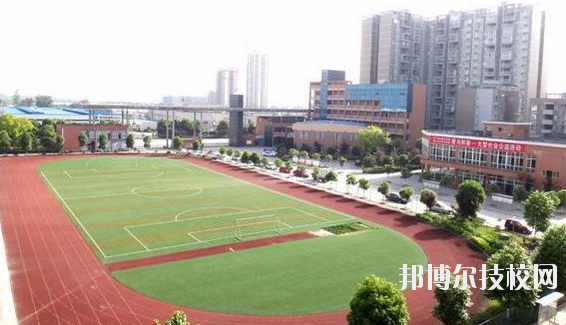重慶潼南闇公職業(yè)高級中學(xué)2020年報(bào)名條件、招生要求、招生對象