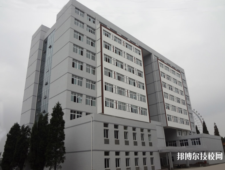 貴陽(yáng)白云職業(yè)技術(shù)學(xué)校2020年報(bào)名條件、招生要求、招生對(duì)象