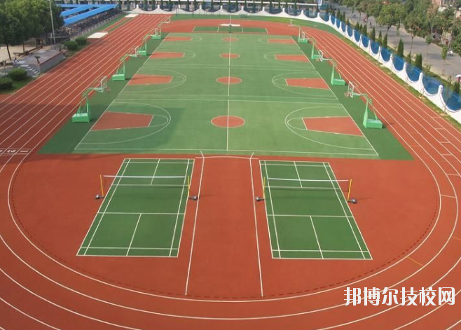 重慶商務(wù)學(xué)校怎么樣、好不好