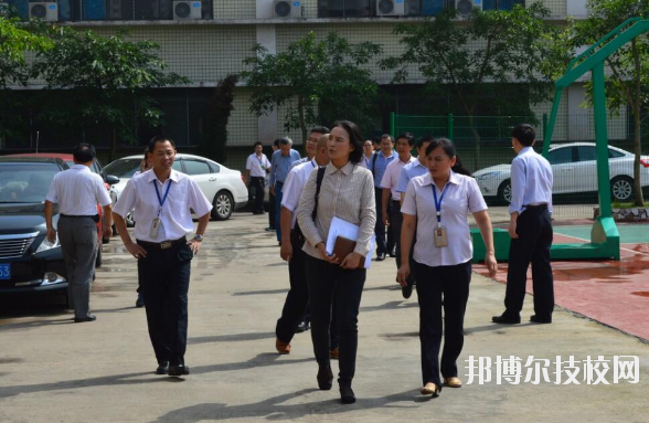 重慶渝北區(qū)竟成中學(xué)校2020年報(bào)名條件、招生要求、招生對(duì)象