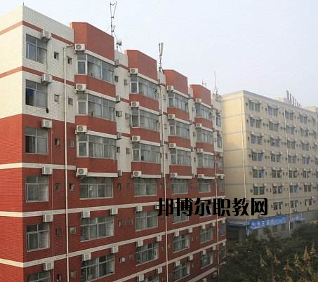 重慶機電工業(yè)學校2020年報名條件、招生要求、招生對象