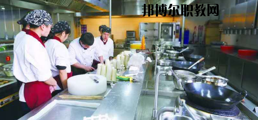 白銀工業(yè)學(xué)校2020年報(bào)名條件、招生要求、招生對(duì)象