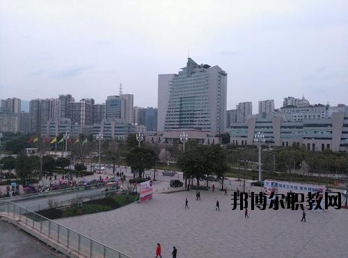 達州中醫(yī)學校2020年報名條件、招生要求、招生對象