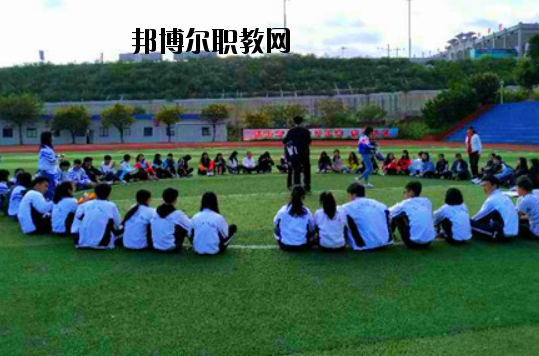肇慶商務(wù)技工學(xué)校2020年報(bào)名條件、招生要求、招生對象
