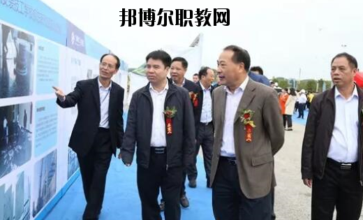 廣西建工建筑安裝技工學(xué)校2020年報名條件、招生要求、招生對象