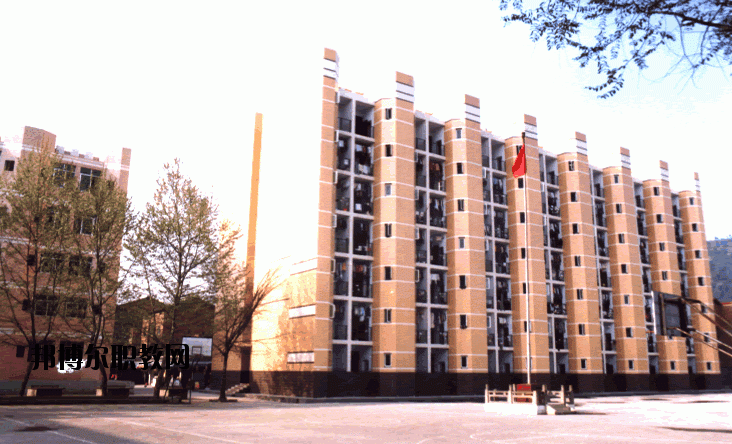 達州風(fēng)華職業(yè)技術(shù)學(xué)校2020年報名條件、招生要求、招生對象