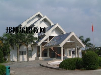 曲靖羅平職業(yè)技術(shù)學(xué)校怎么樣、好不好