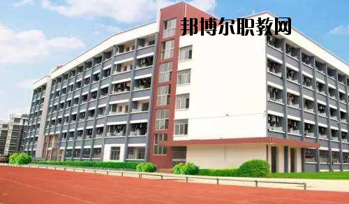 廣西商業(yè)技師學(xué)院2020年報(bào)名條件、招生要求、招生對(duì)象
