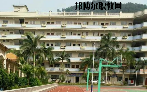 防城港理工職業(yè)學校2020年報名條件、招生要求、招生對象