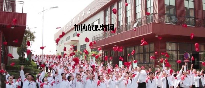 德陽中藝科技職業(yè)學(xué)校2020年報名條件、招生要求、招生對象