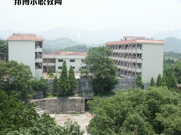 萍鄉(xiāng)電子工業(yè)學(xué)校2020年報名條件、招生要求、招生對象