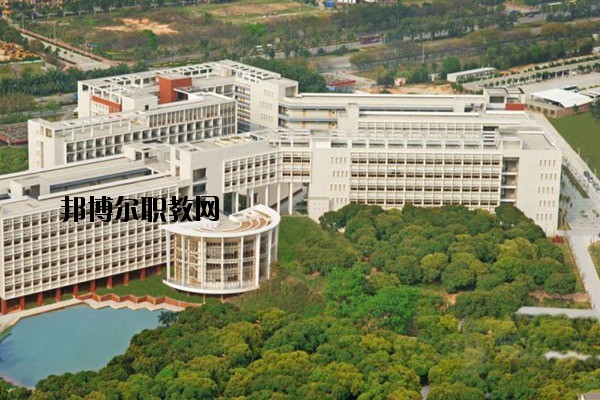 華寧縣職業(yè)高級(jí)中學(xué)2020年學(xué)費(fèi)、收費(fèi)多少