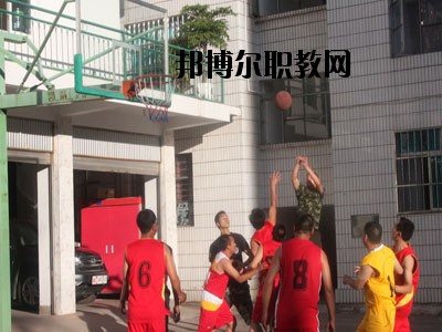 新平縣職業(yè)高級中學怎么樣、好不好