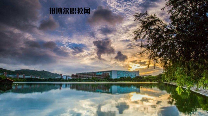 紅安職教中心怎么樣、好不好