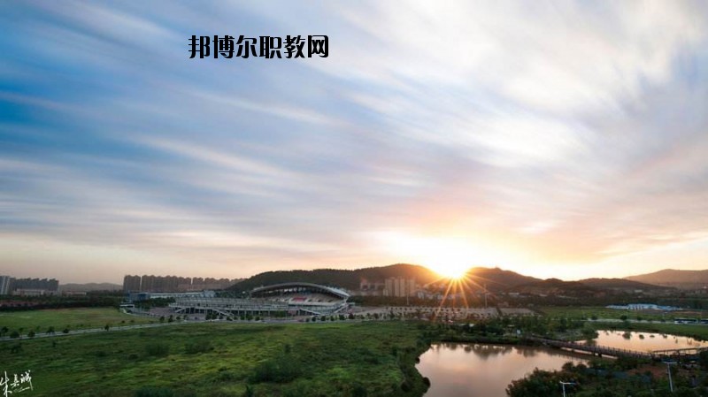 武穴財貿(mào)中等專業(yè)學校怎么樣、好不好