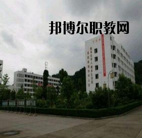 遂寧應(yīng)用高級技工學(xué)校2020年報名條件、招生要求、招生對象