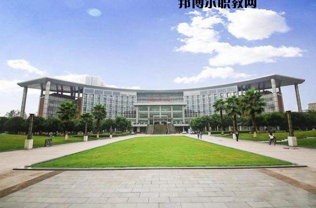 麻城順河高級職業(yè)中學(xué)2020年報名條件、招生要求、招生對象