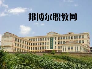 文山七都職業(yè)學(xué)校2020年報(bào)名條件、招生要求、招生對(duì)象