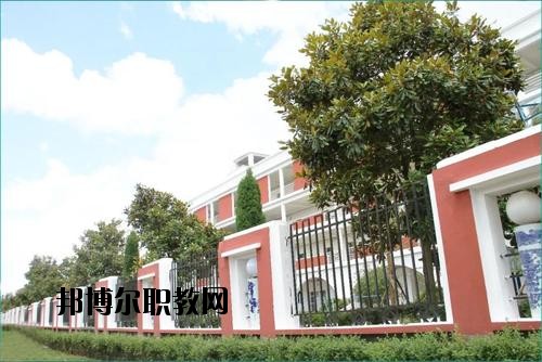 景德鎮(zhèn)理工職業(yè)學(xué)校2020年報(bào)名條件、招生要求、招生對(duì)象