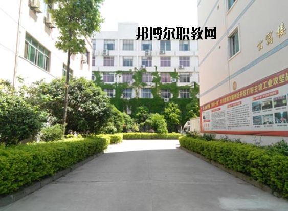 贛州光華職業(yè)技術(shù)學(xué)校2020年報(bào)名條件、招生要求、招生對(duì)象