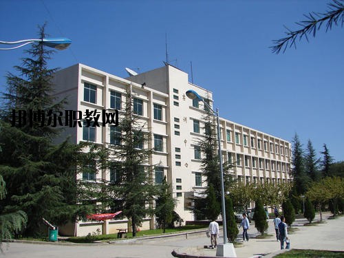 清鎮(zhèn)市衛(wèi)生職業(yè)技術(shù)學(xué)校2020年報(bào)名條件、招生要求、招生對(duì)象