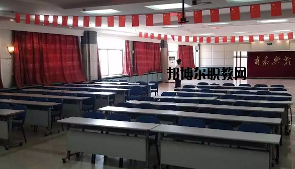 甘肅信息工程技術(shù)中等專業(yè)學(xué)校2020年學(xué)費(fèi)、收費(fèi)多少