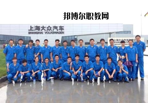萍鄉(xiāng)工業(yè)中等專業(yè)學(xué)校2020年報(bào)名條件、招生要求、招生對(duì)象