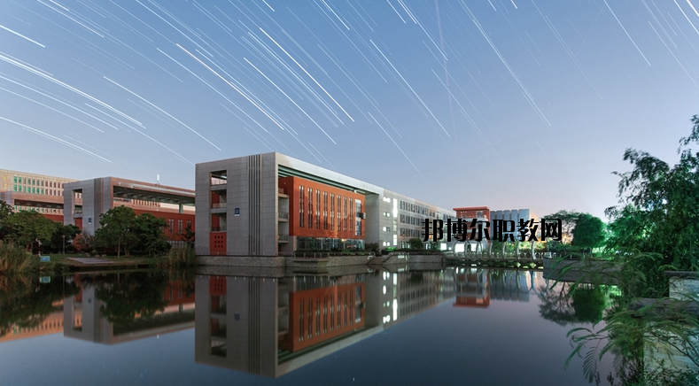 南京航空航天大學(xué)2020年報名條件、招生要求、招生對象