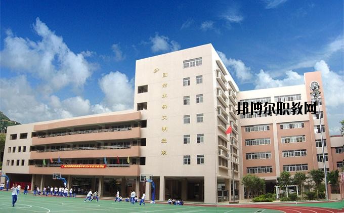 瀾滄縣職業(yè)高級中學(xué)怎么樣、好不好