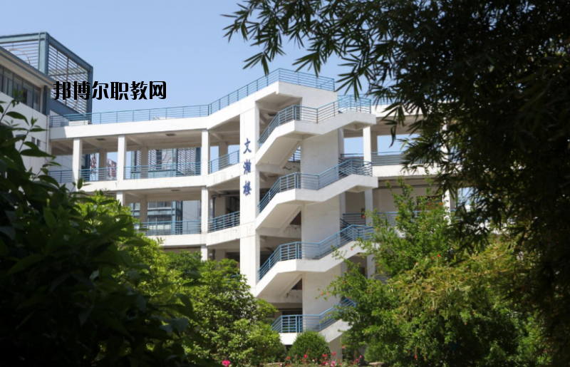 江蘇財(cái)經(jīng)職業(yè)技術(shù)學(xué)院2020年報(bào)名條件、招生要求、招生對象