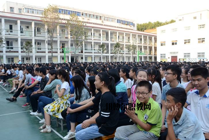 南陽(yáng)第二中等職業(yè)學(xué)校2021年報(bào)名條件、招生要求、招生對(duì)象