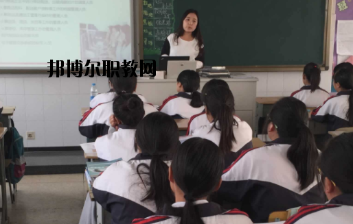 嘉峪關(guān)職業(yè)中等專業(yè)學(xué)校2020年報(bào)名條件、招生要求、招生對(duì)象