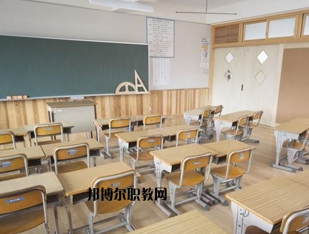 荊州東方中等職業(yè)學校2020年報名條件、招生要求、招生對象