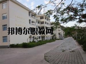 南澗縣職業(yè)高級(jí)中學(xué)2020年招生辦聯(lián)系電話(huà)