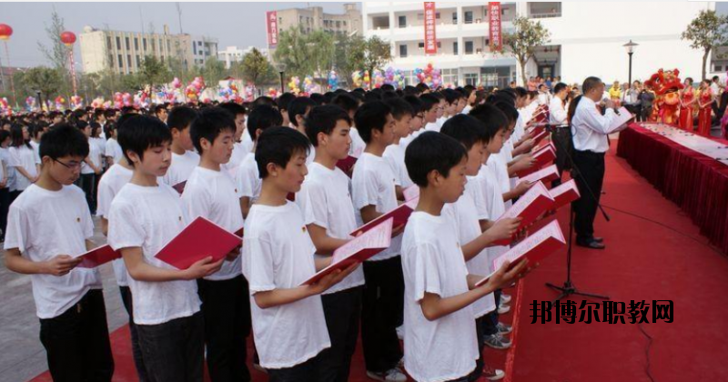 梓潼七一高級(jí)職業(yè)中學(xué)校2020年報(bào)名條件、招生要求、招生對(duì)象