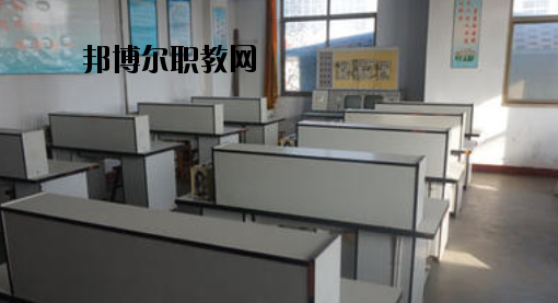 保定富昌中專學(xué)校2020年報名條件、招生要求、招生對象 