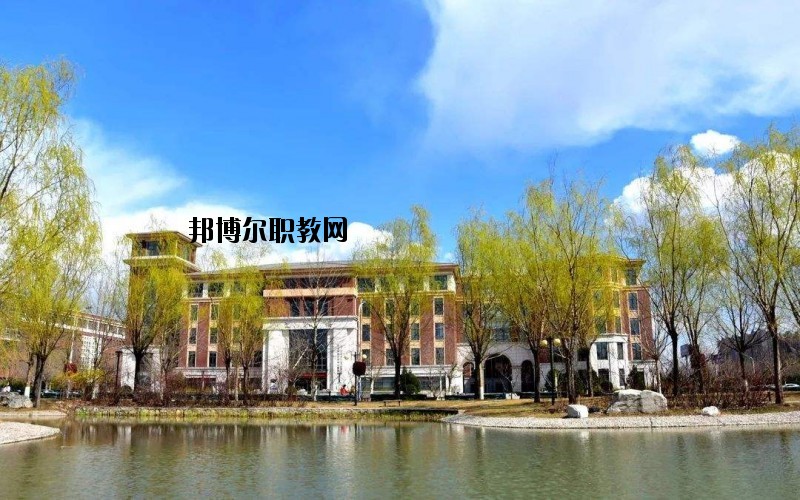 京山衛(wèi)生學(xué)校2020年報名條件、招生要求、招生對象